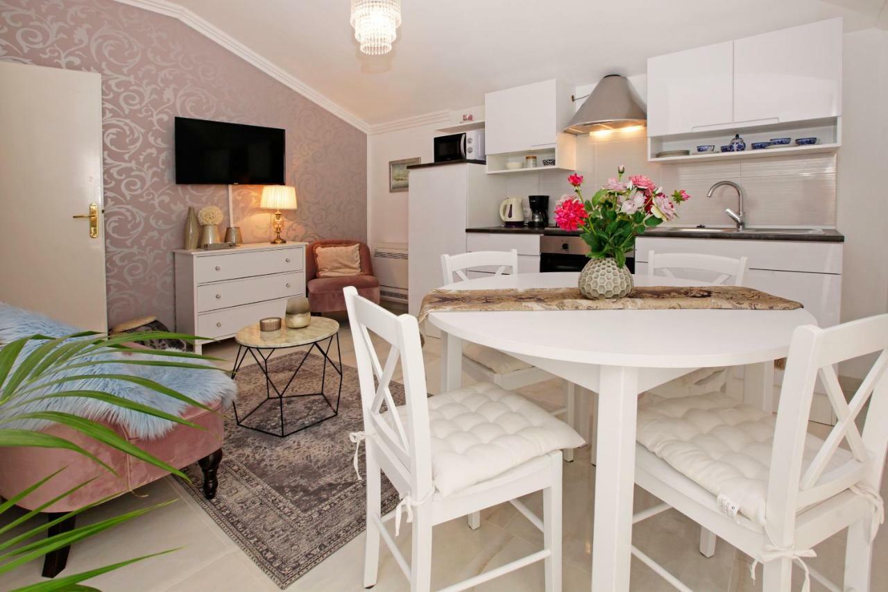 וולה לוקה Apartment Ambroz מראה חיצוני תמונה