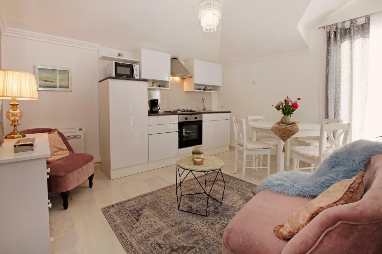 וולה לוקה Apartment Ambroz מראה חיצוני תמונה