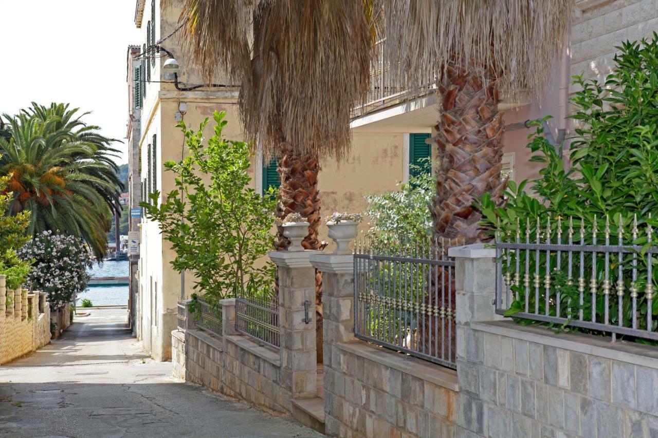 וולה לוקה Apartment Ambroz מראה חיצוני תמונה